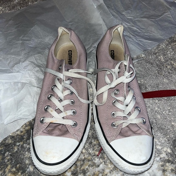Taupe lavender mystery color, low top converse men 8 women 10 chuck Taylor - Picture 2 of 6